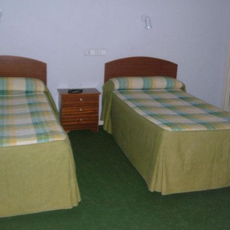 Hostal Olga Madri Exterior foto