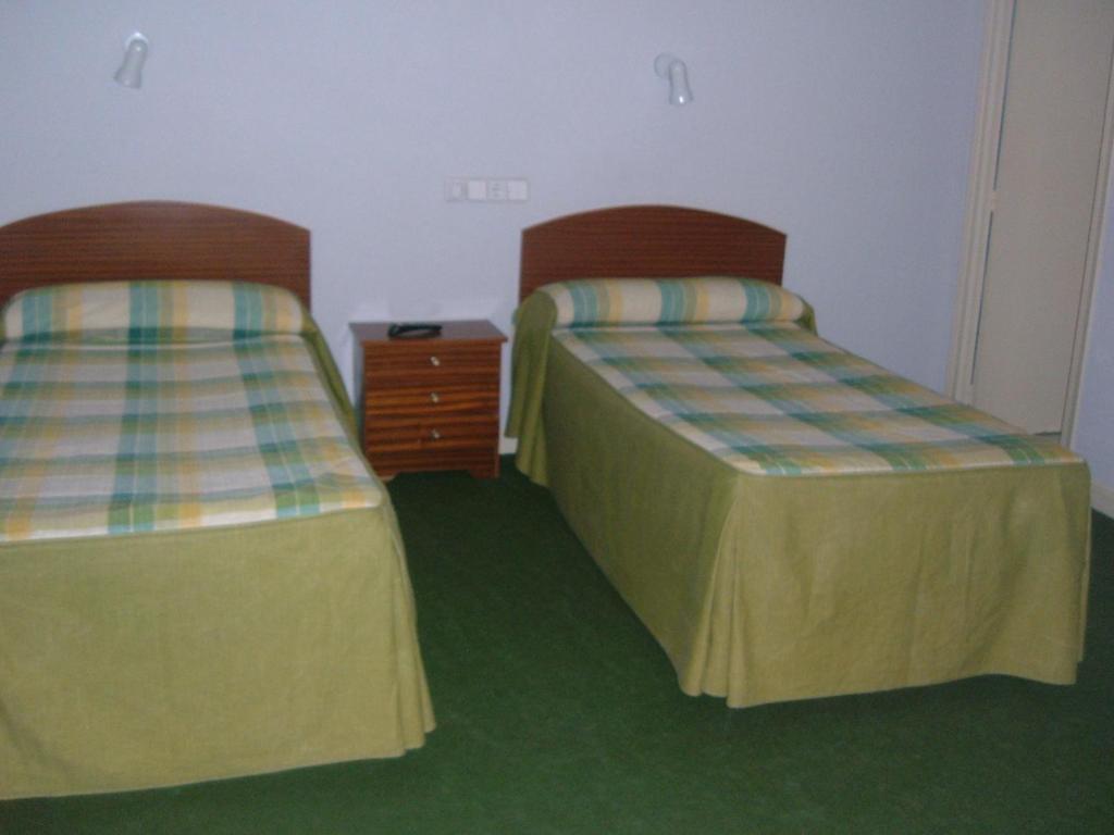 Hostal Olga Madri Exterior foto