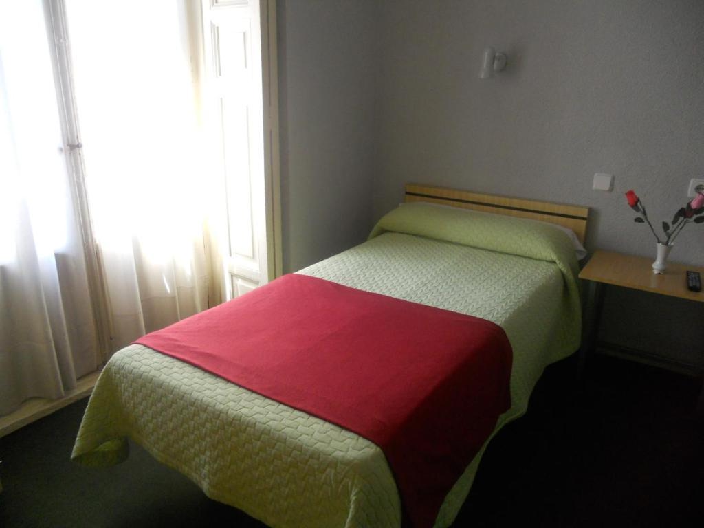 Hostal Olga Madri Exterior foto